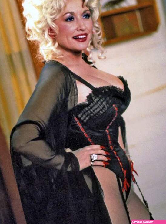Dolly Parton Nude Photos and Sex Tape 2024