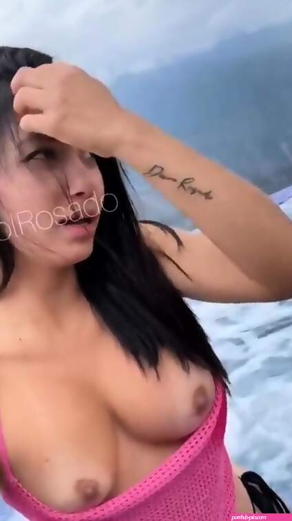 Internet Influencer Karol Rosado Sextape Leaked