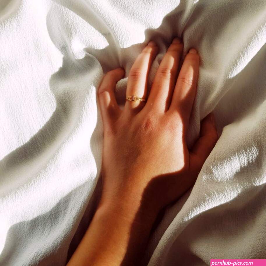 How to masturbate women: Expert masturbation tips and techniques