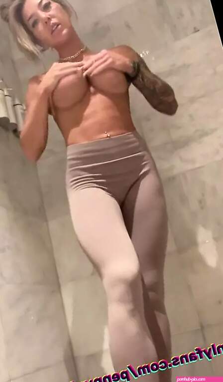 Onlyfans Leaked MILF on a Public Shower Part 1: British Gym Porn