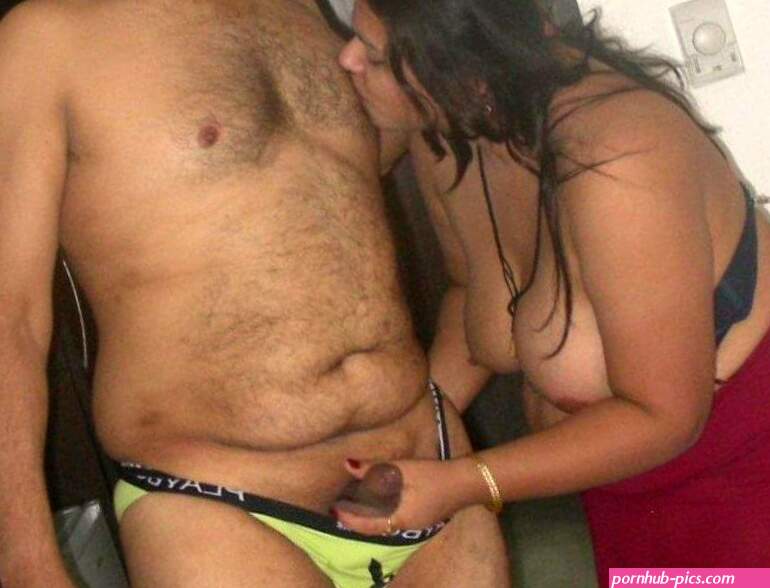 Desi XXX Pics Of Indian Aunty Having Sex With Her Husband