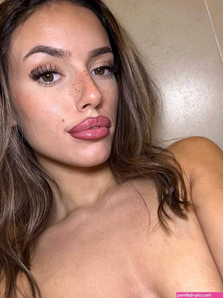 shellylove X: Sending my shower vid to everyone who says hi
