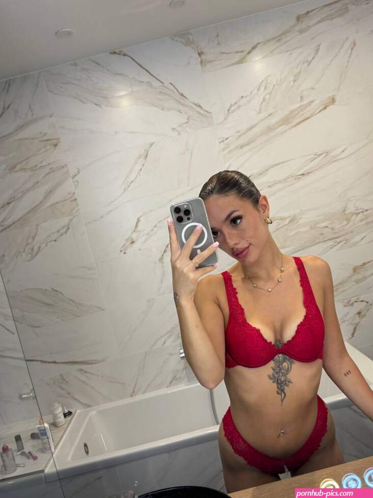 shellylove shellyluvxo X