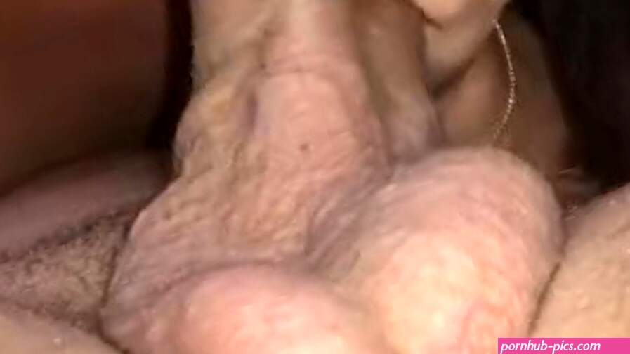 69 pose close up blowjob with big cumshot