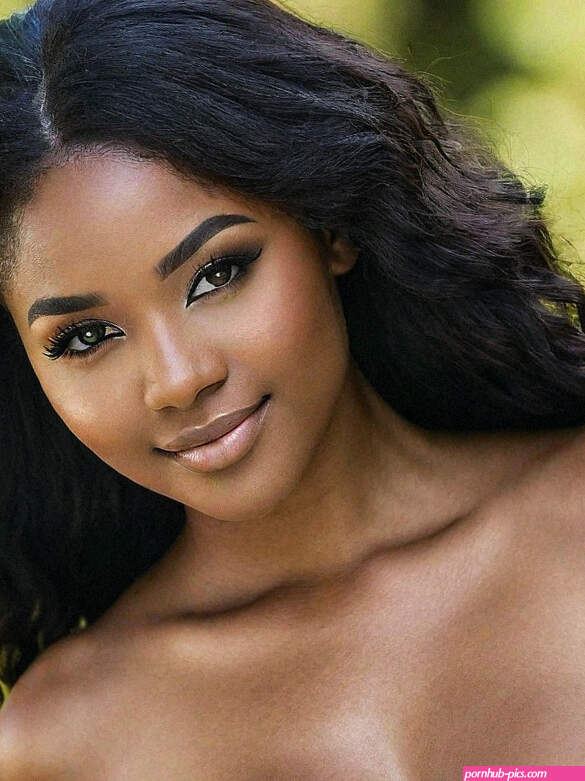 Teen Ebony Cooking Nude