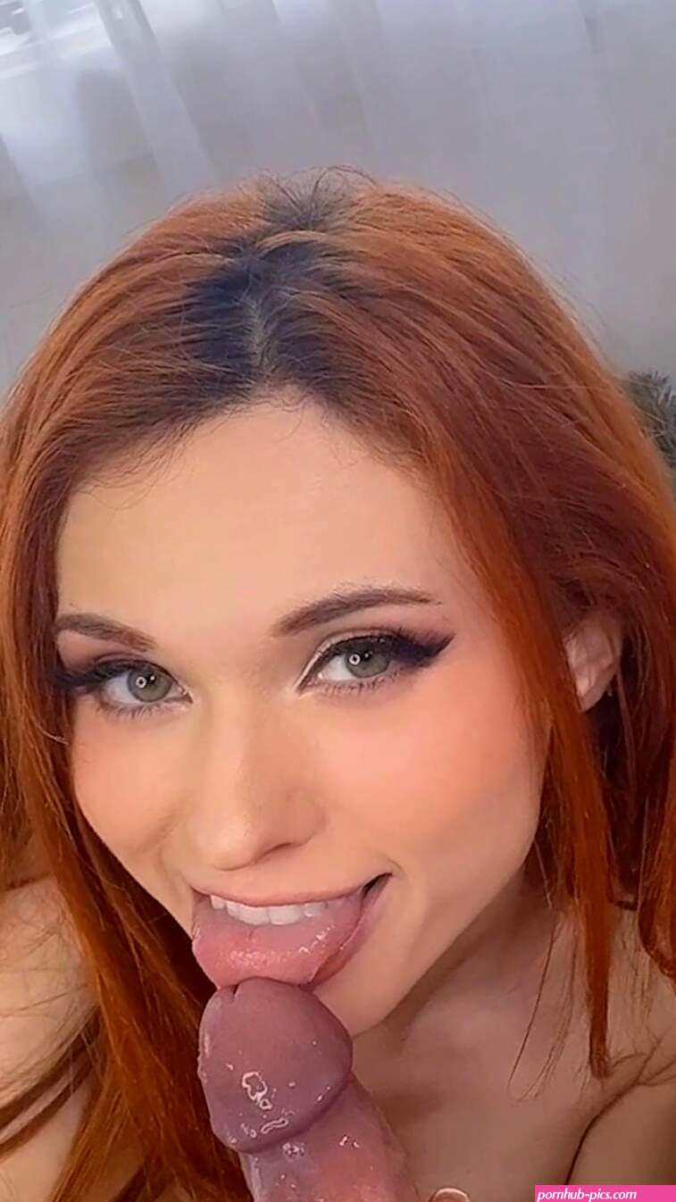Amouranth Extra Sloppy Blowjob PPV Onlyfans Video Leaked
