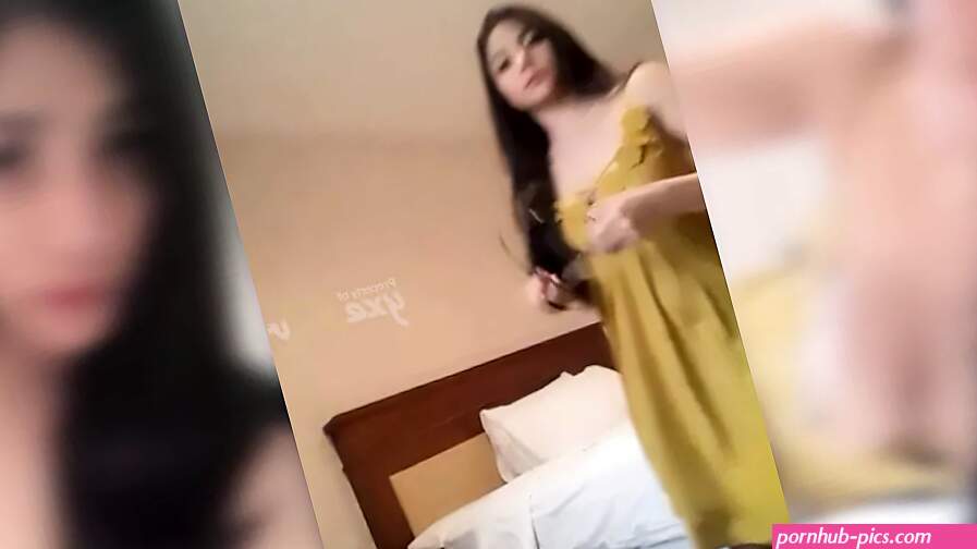 Show Tits on