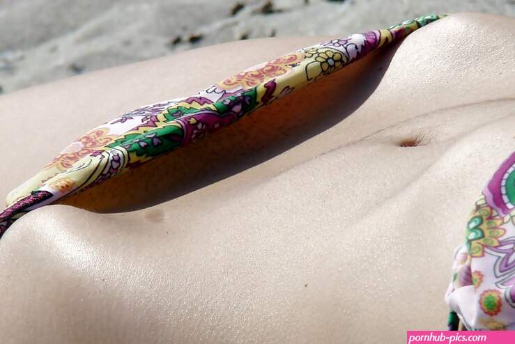 Bikini Bridge Pussy Flash 35 pictures