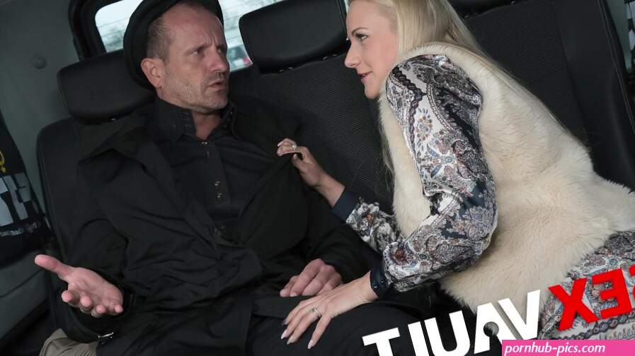 Czech Blondie Katie Sky Drilled by Dirty Chauffeur in the Backseat