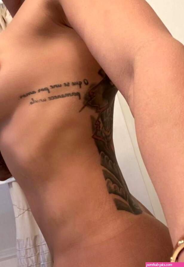 Claudia Gadelha Leaked