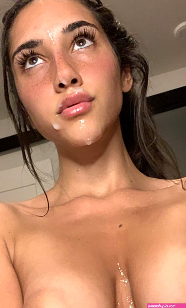 HOT COLLEGE TEEN MAKES PORN