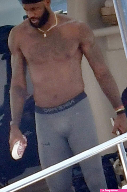 Lebron James Shirtless And Bulge On A Yacht