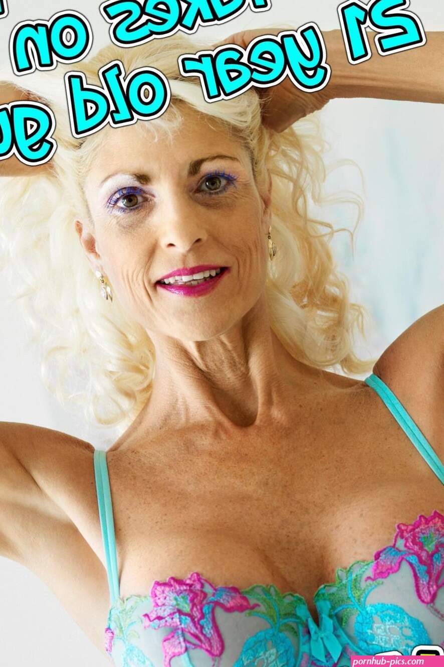 70 Year Old Porn Star Takes On Four 21 Year Old Guys eBook by Jilly Bangs