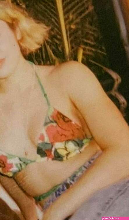 Peyton List PeytonList Nude Leaks OnlyFans