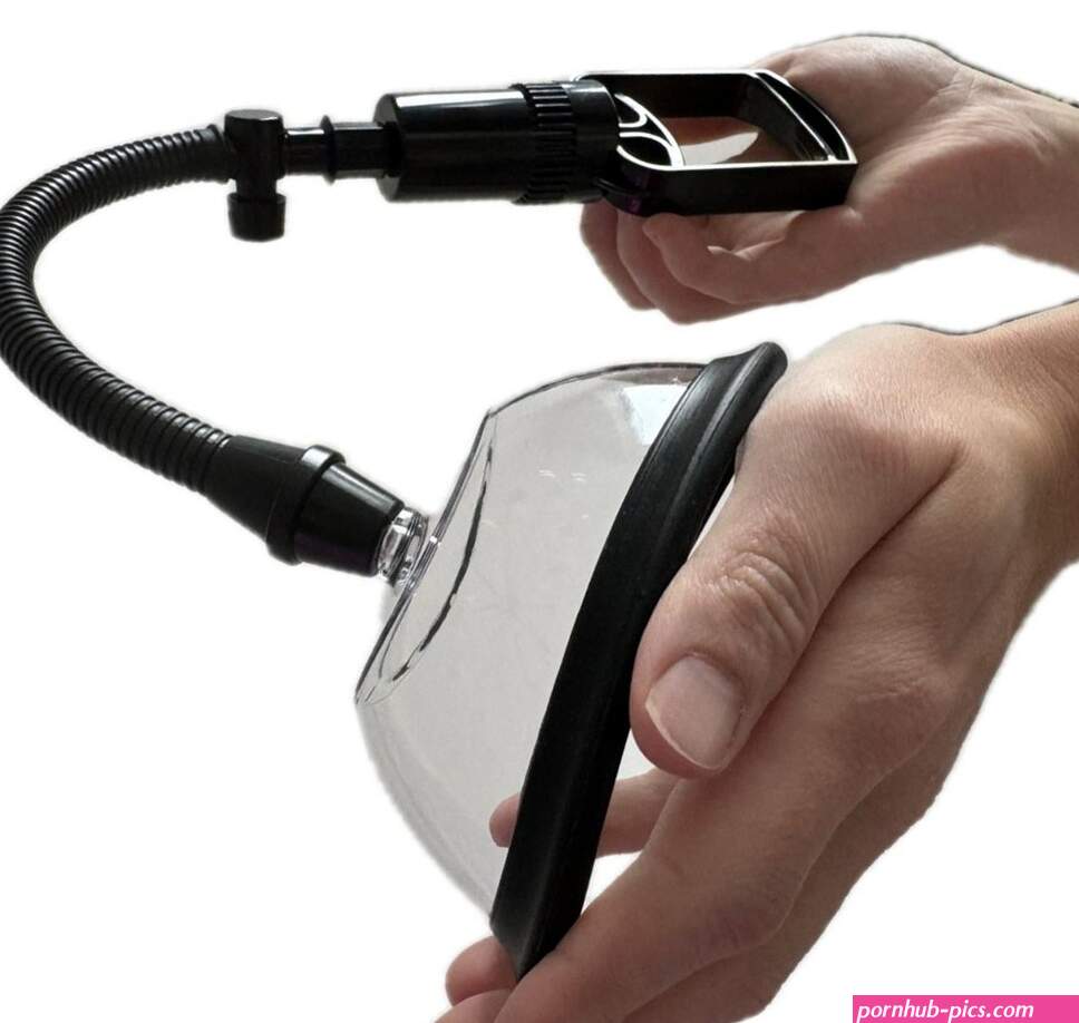 Pussy Pump Vagina Vacuum Pump with 2 Cups 3.75 Inch 4.5 Inch Cups 8 LUBE