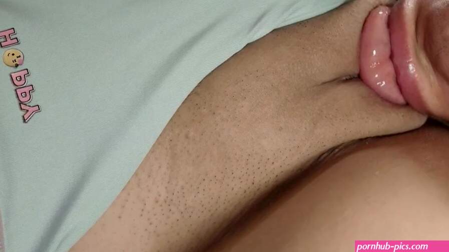 My stepsister is happy when I suck her pussy and fuck her hard