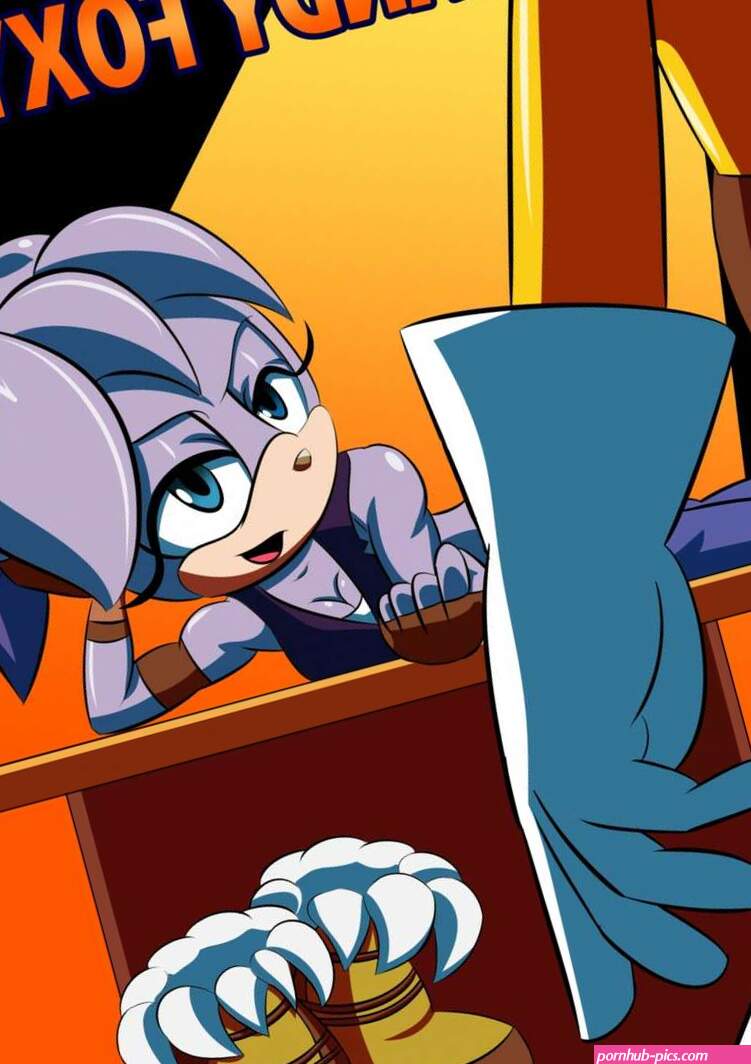 Murasaki. Handy Foxy. Sonic The Hedgehog.