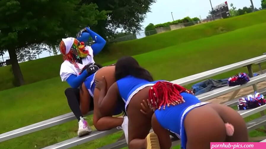 Star Quarterback Fucks 3 Hot Cheerleaders Before Draft Day