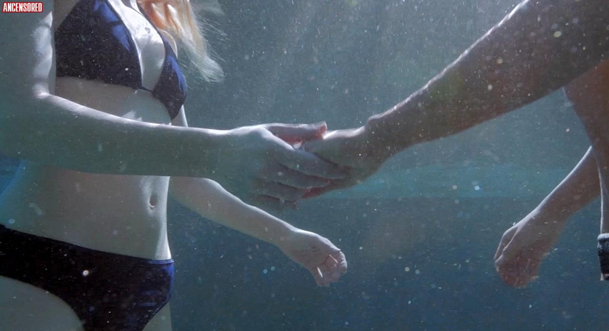 Amanda Schull nude pics page
