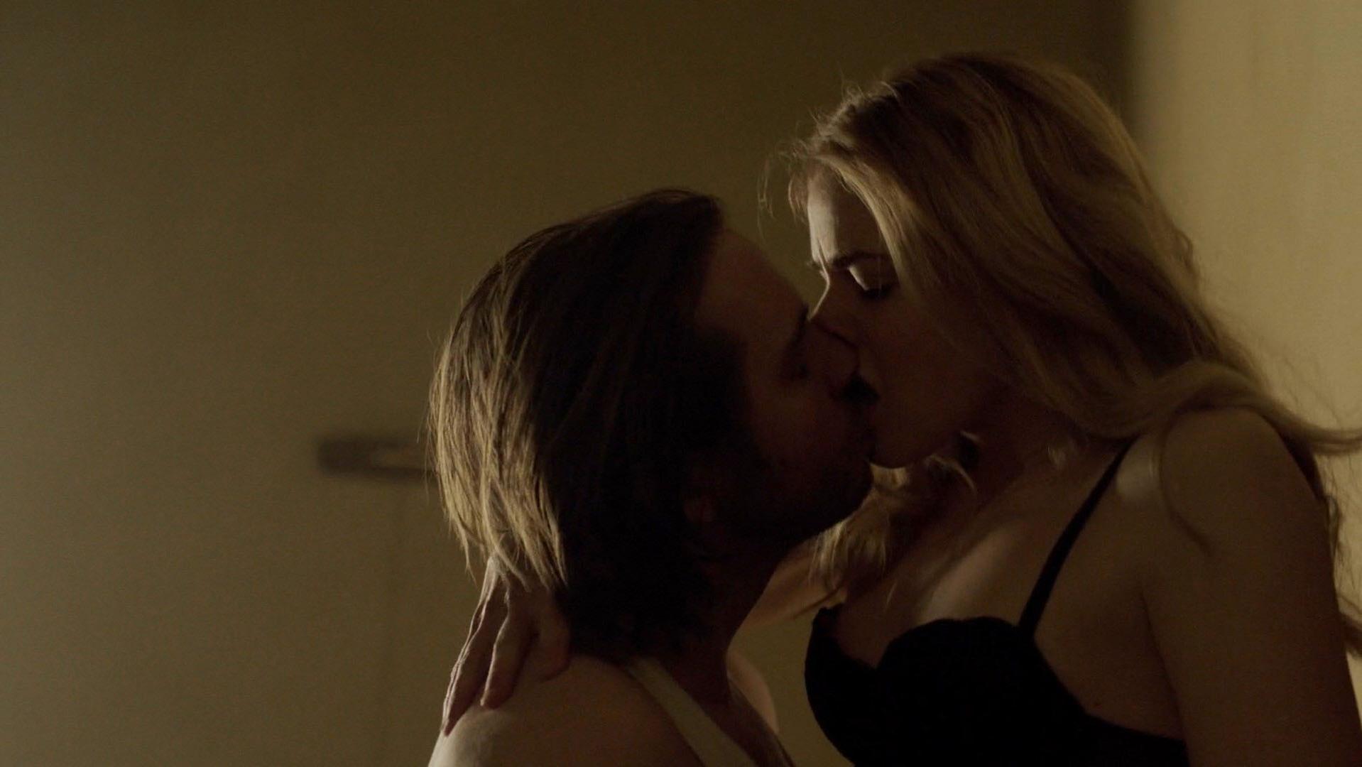 Nude video celebs Amanda Schull sexy
