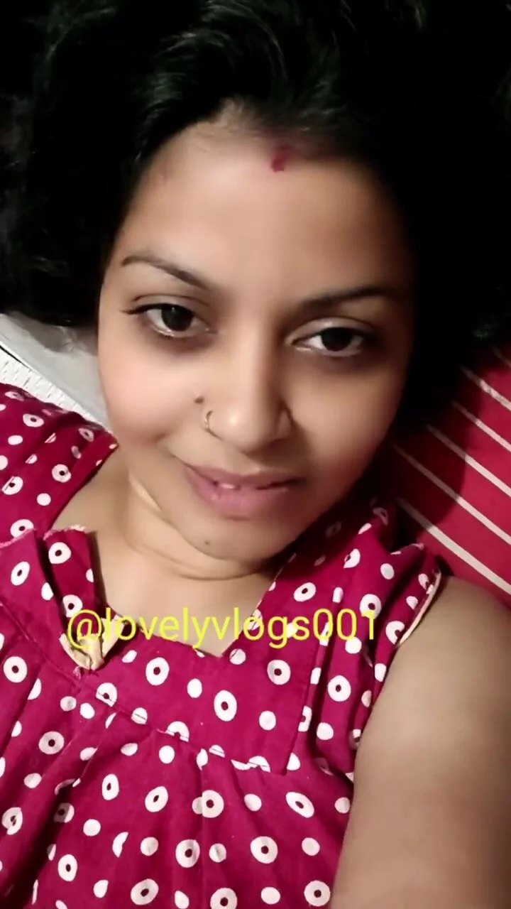 Non Nude Sexy Boudi