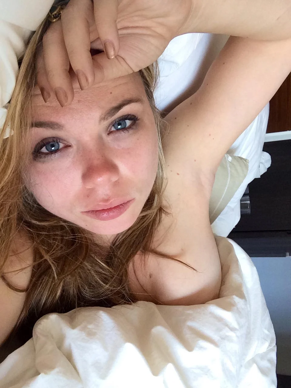 Amanda Fuller Nude Leaked Pics Weight Gain Didnt Stop Her To Strip !