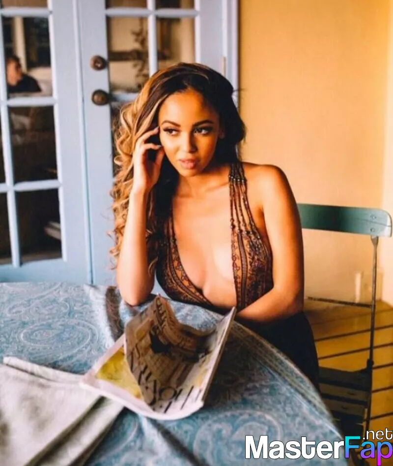 Vanessa Morgan Nude OnlyFans Leak Picture 0h2rwZ7Nym