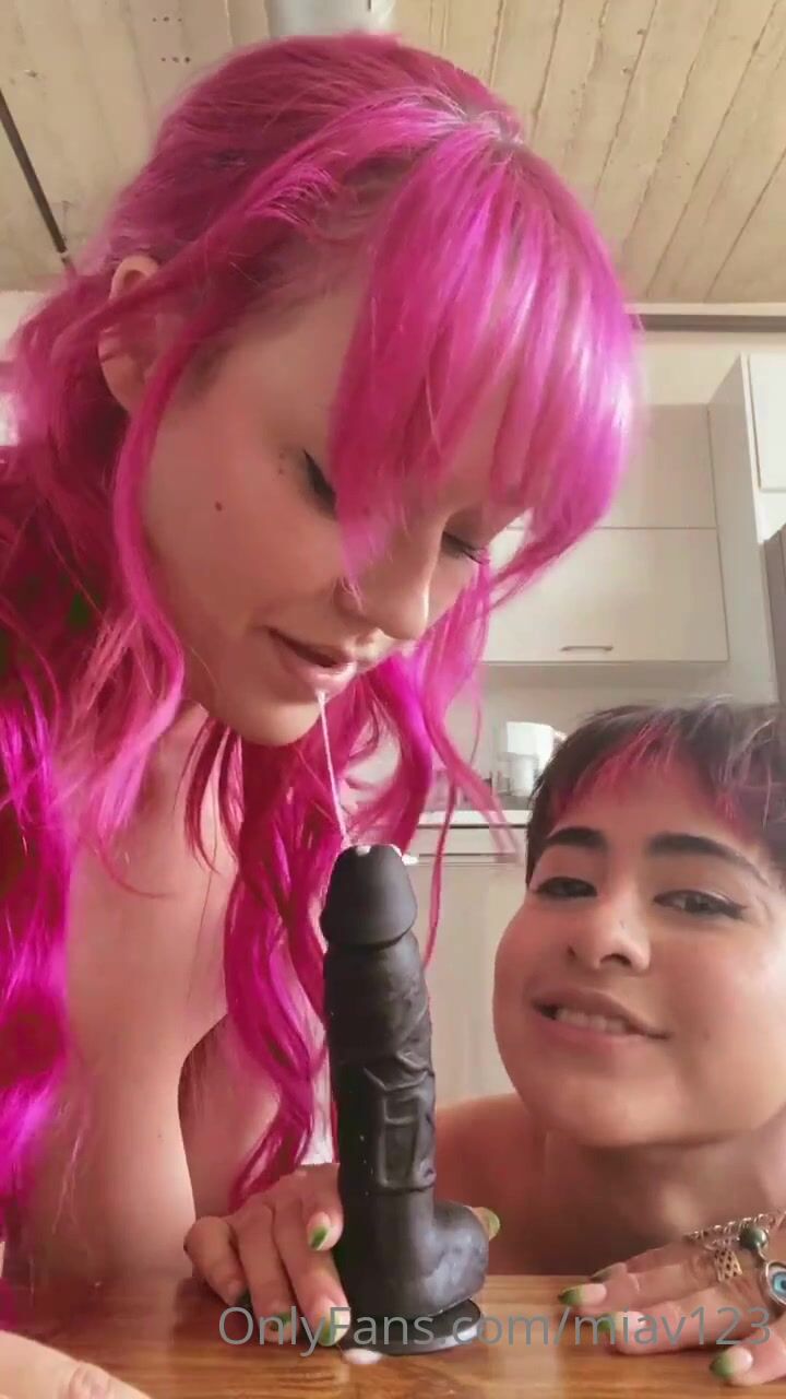 Sabrina Nichole Dildo BJ