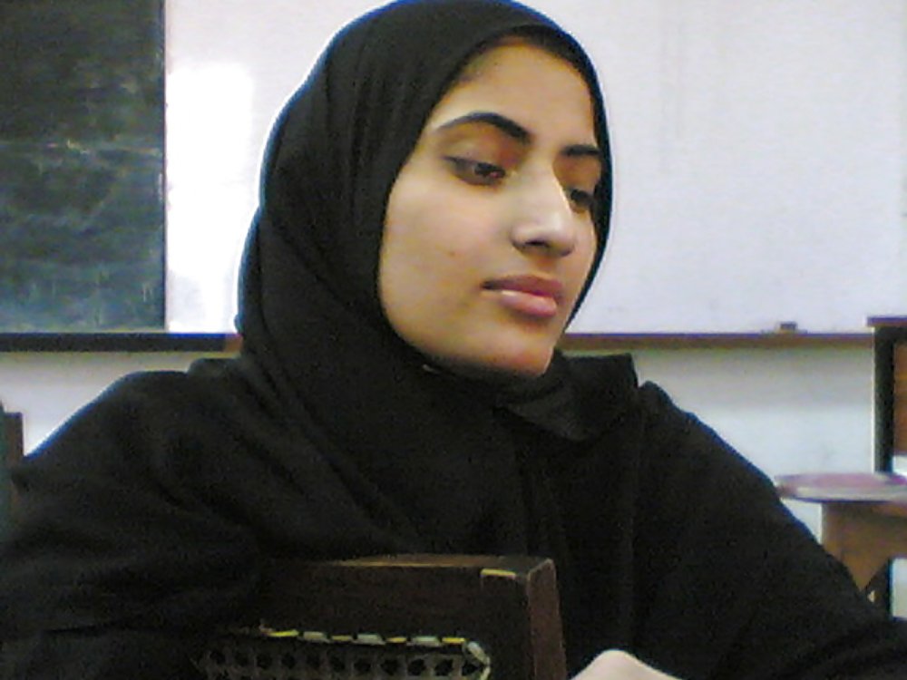 Desi Paki Indian Hijab Female