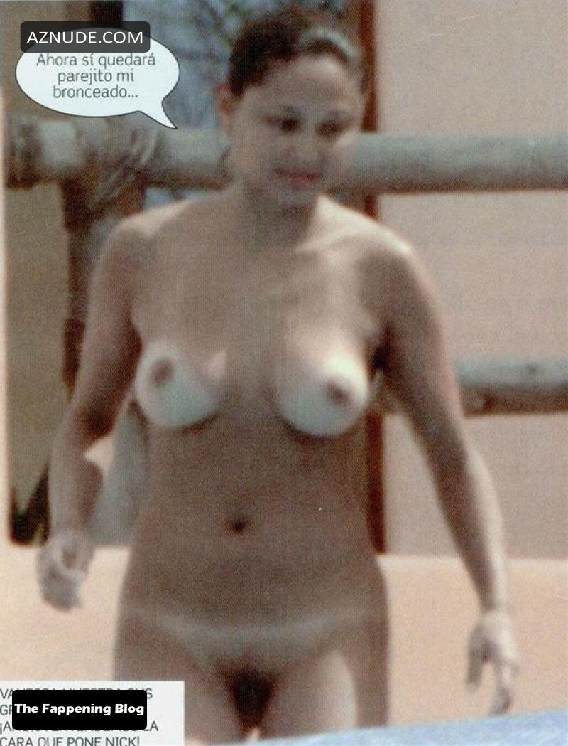 VANESSA LACHEY Nude