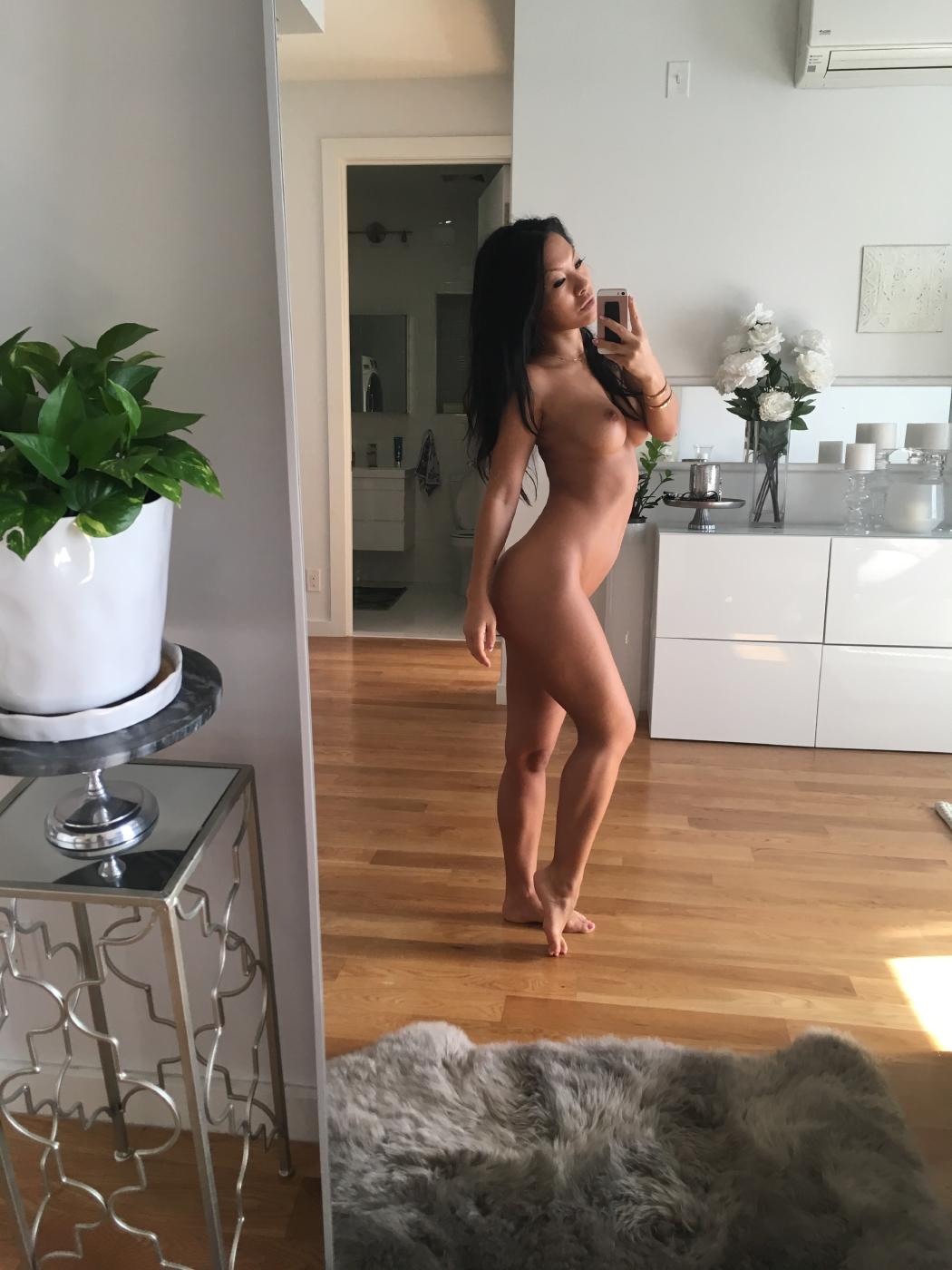 Asa Akira Nude Mirror Selfie Onlyfans Set Leaked