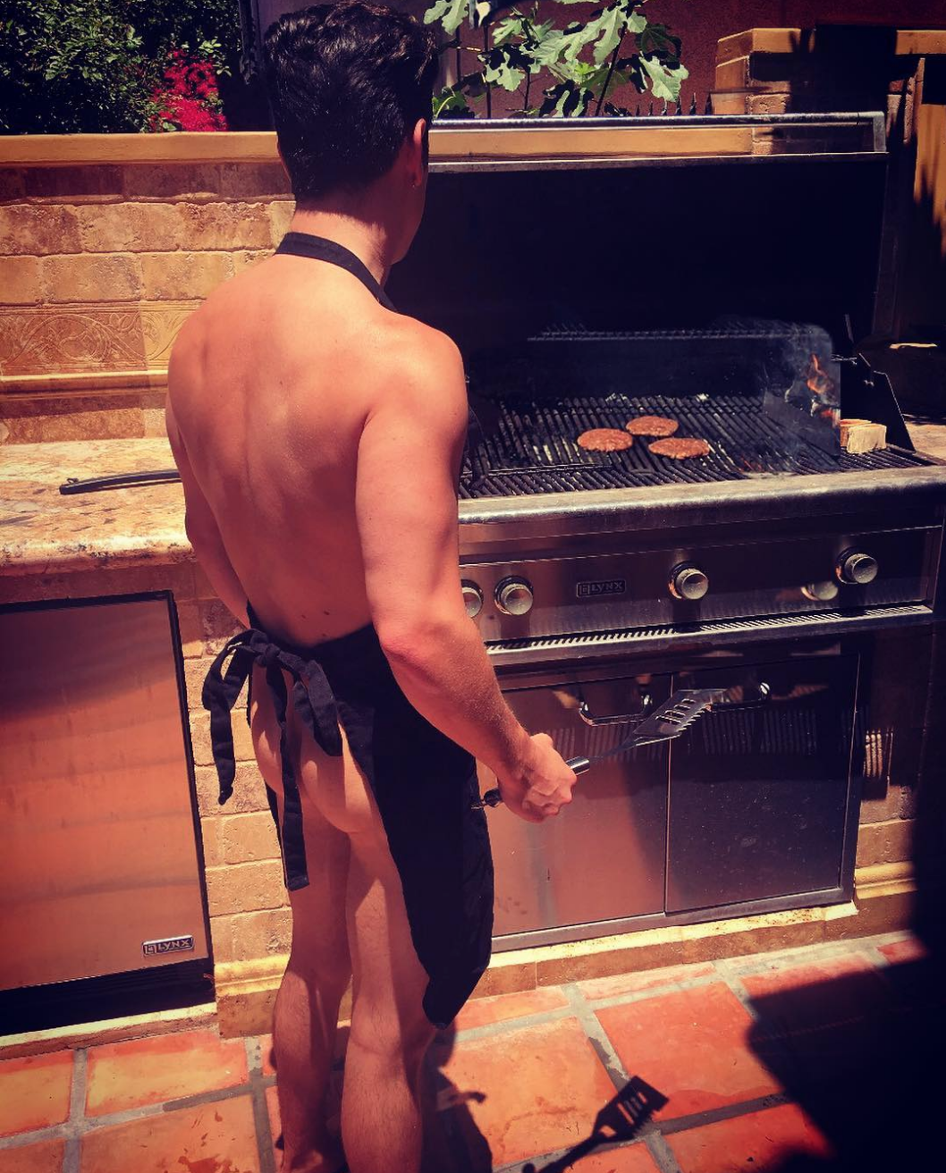 8 Nickelodeon Stars Whove Posed Nude