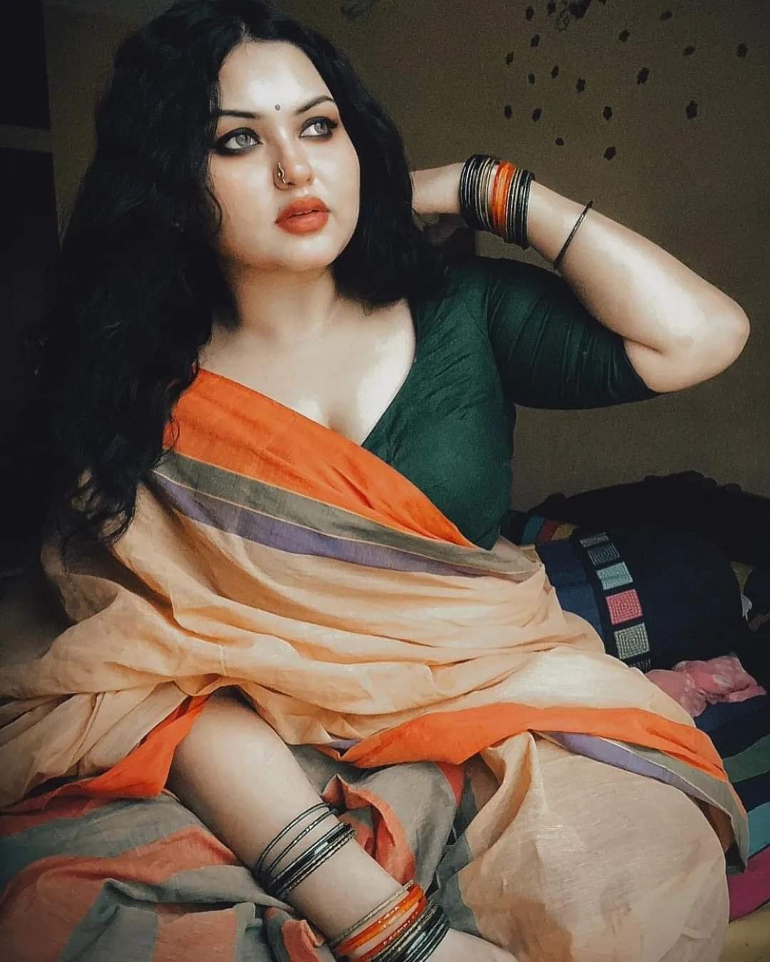 Awish Anisha Momo Iniya Ayat