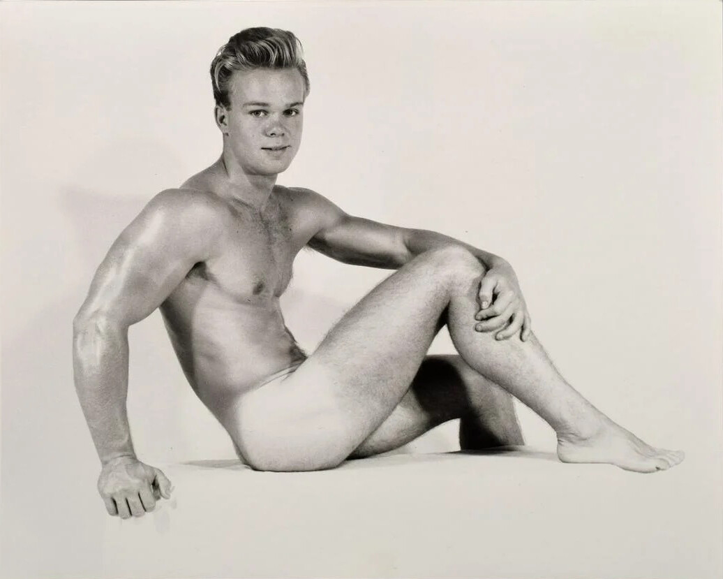 Bruce of Los Angeles Nude Male Gay Interest Side Pose