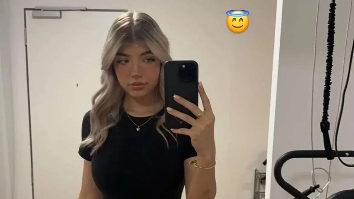 xFibii Nudes and PORN Videos 2025