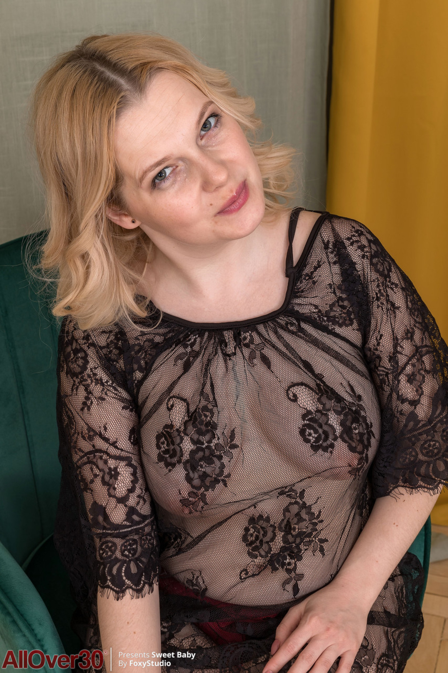 Chubby amateur MILF Sweet Baby loses her sheer lingerie masturbates
