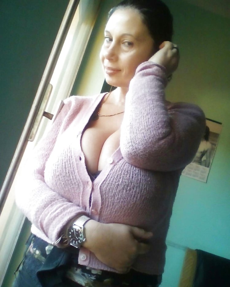 Emilia di Giovanni Milf