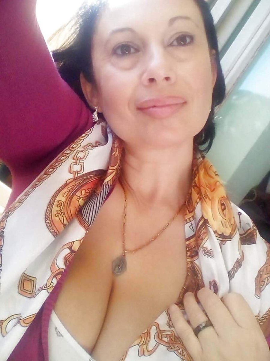 Emilia di Giovanni Milf