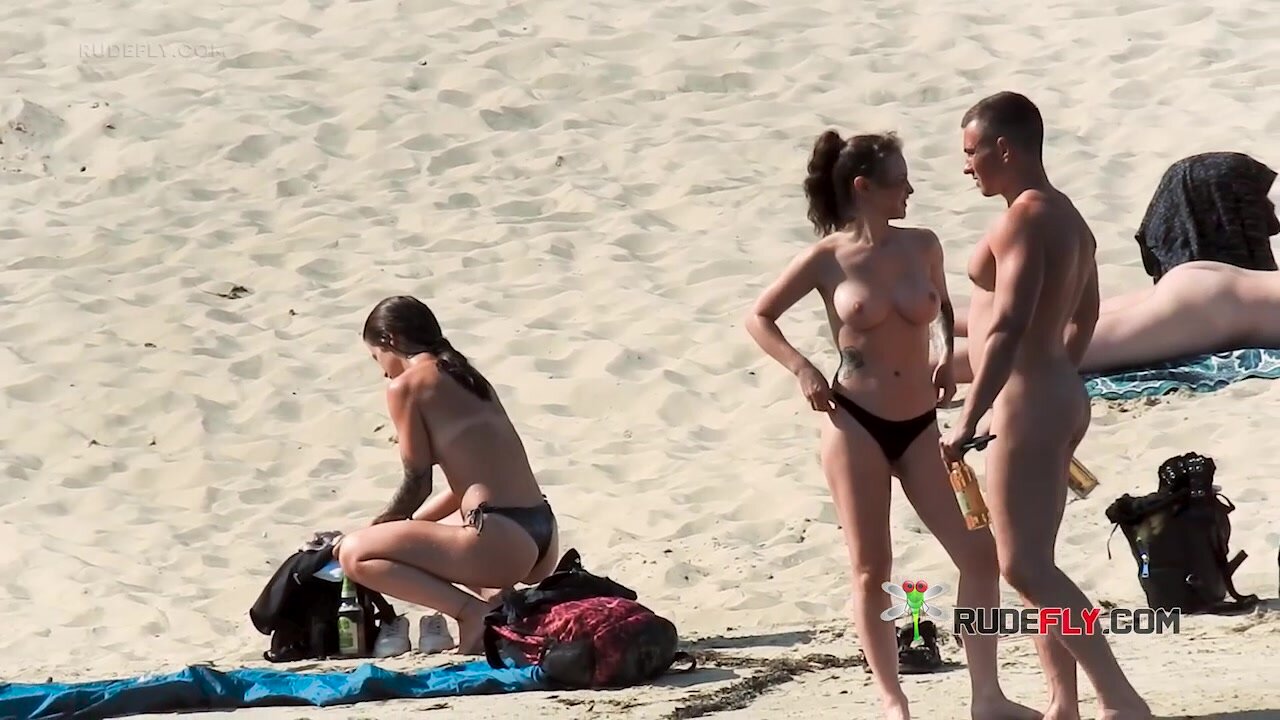 CFNM BEACH 3