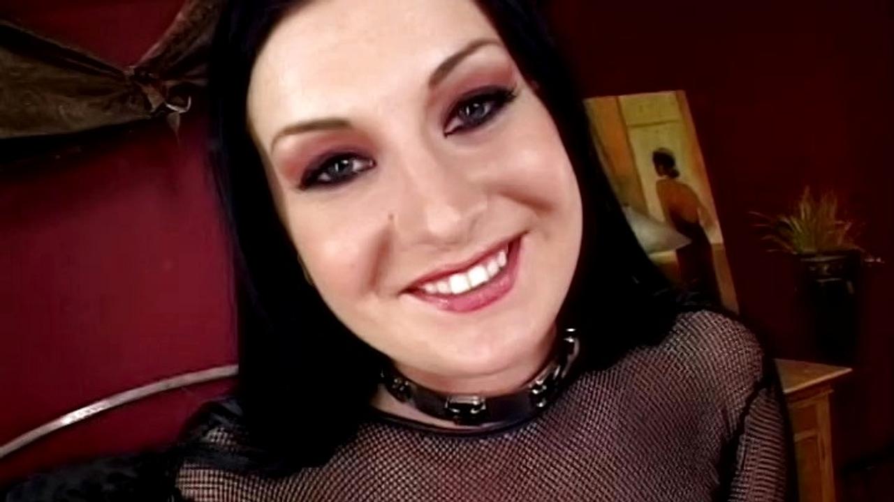 Renee pornero loves slutting out