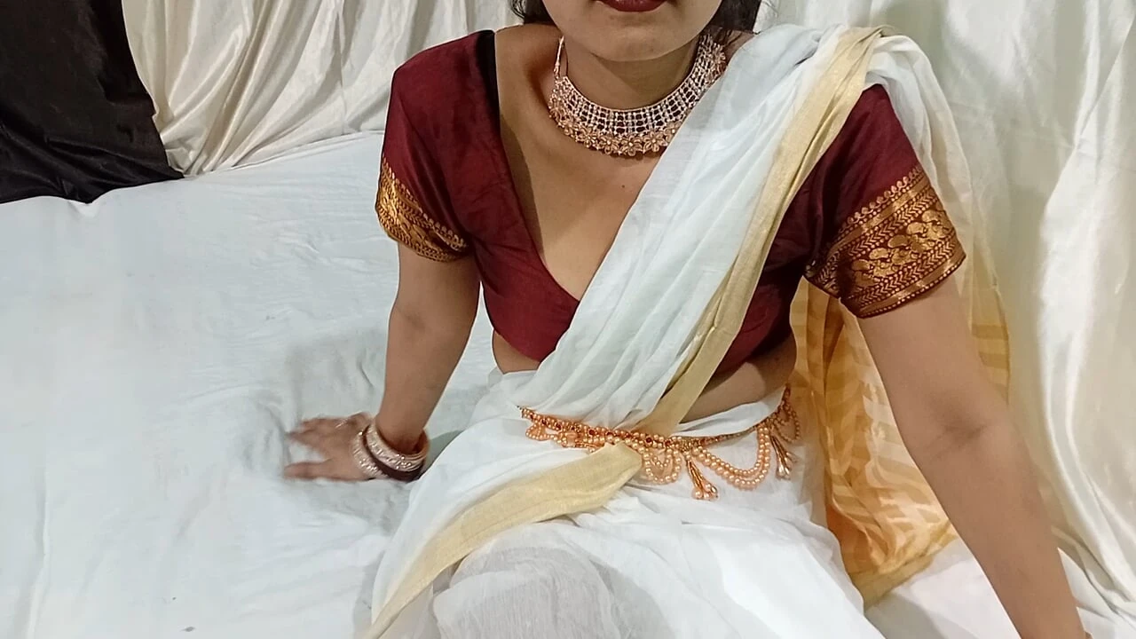 Notty Tamil Bhabhi Fucked by Her Business Partner: Indian Celebrity Porn