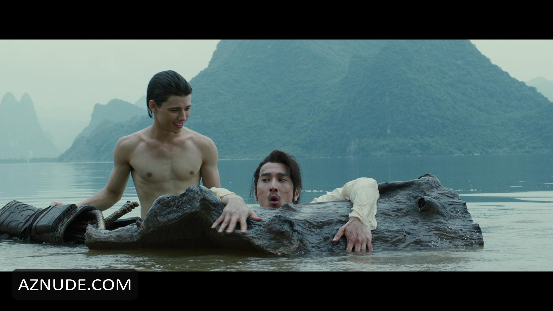 URIAH SHELTON Nude