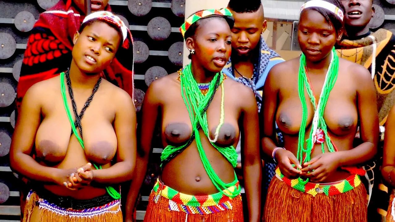Lots And Lots Of Bouncing Titties