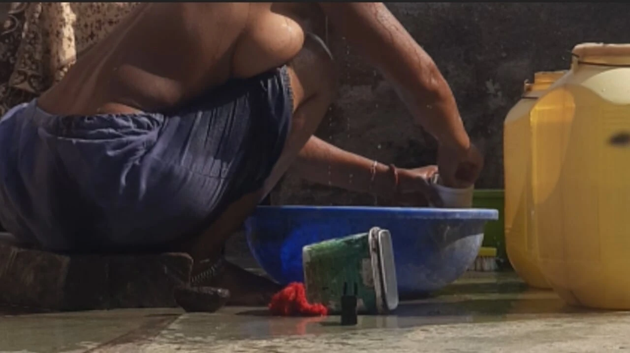 My Elder Brothers Housewife is Bathing in the Open Bathing House Outside the House in the Village Desi Sister-in-law My Sister-in-law is Bathing Naked even after Opening all the Clothes
