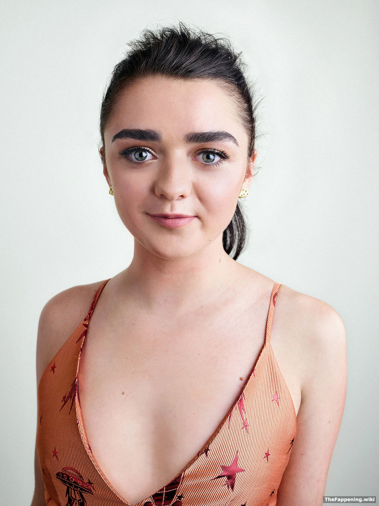 Maisie Williams Nude Photos Videos