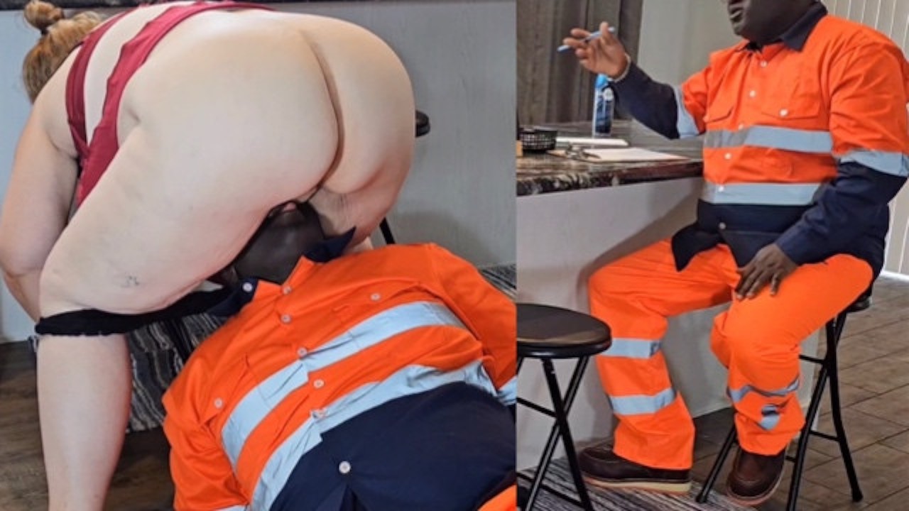 The plumber got distracted drained his pipe on the female customer fat Pussy