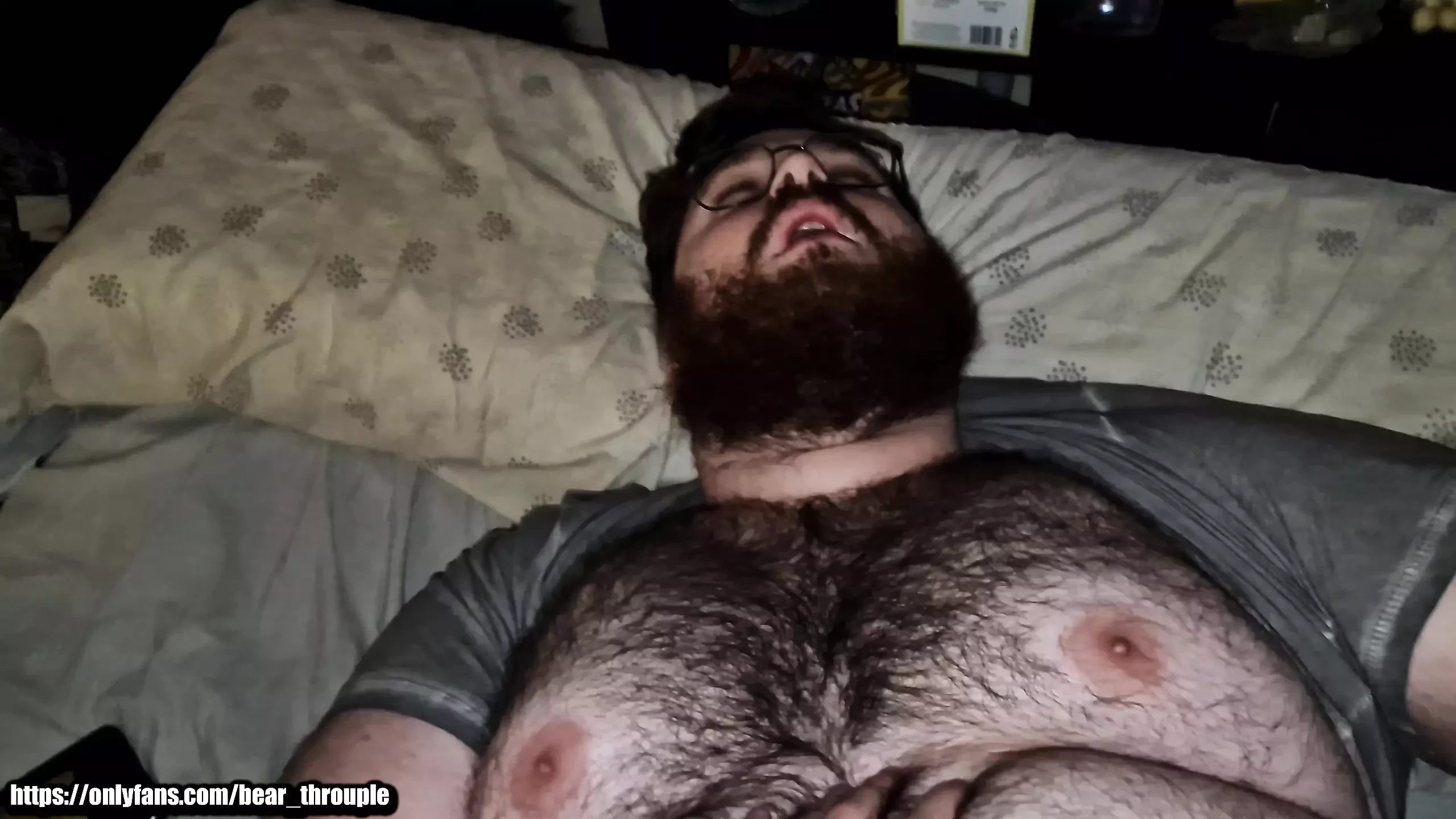 I Fuck the Hairy Fat Mans Ass until I Cum Inside: Spanish Gay Porn by Onlyfans