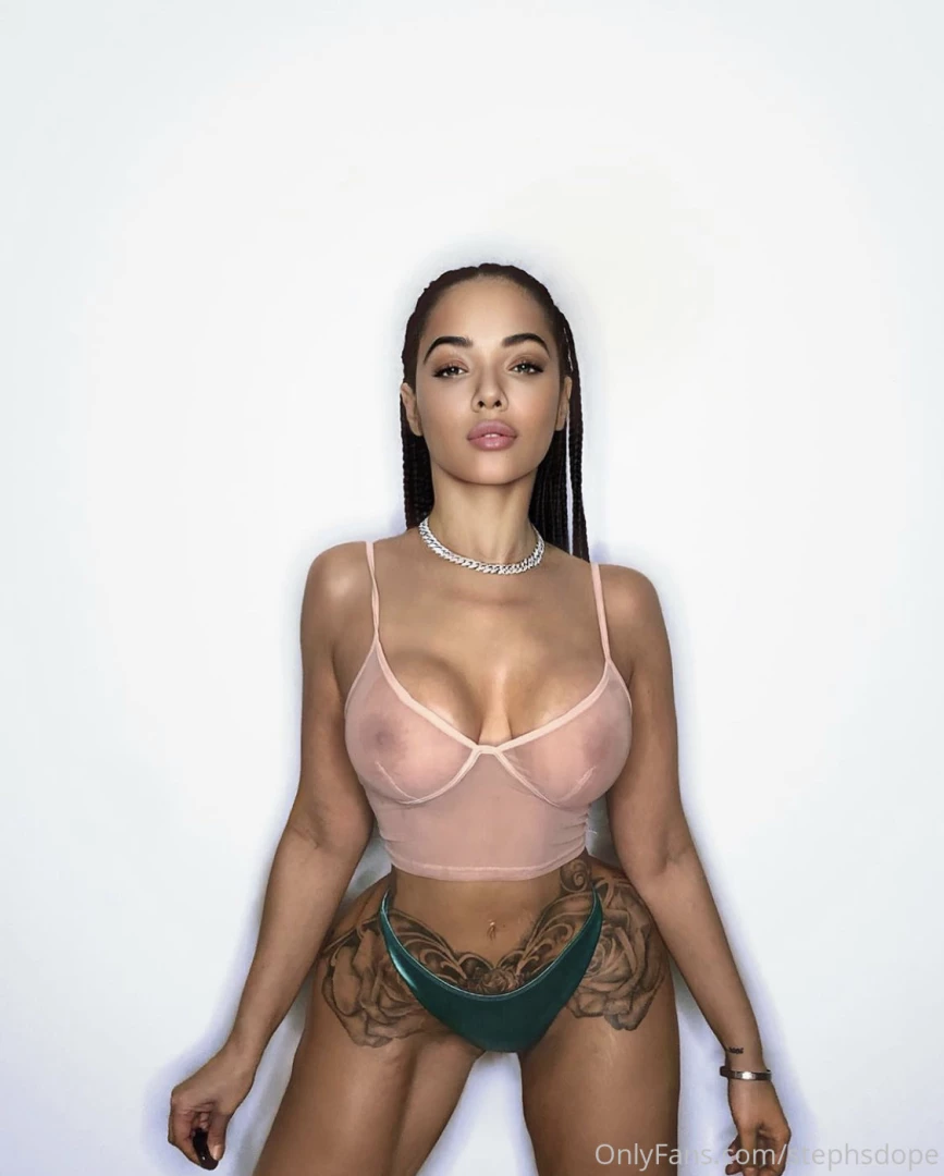 stephaniesantiago Leaked