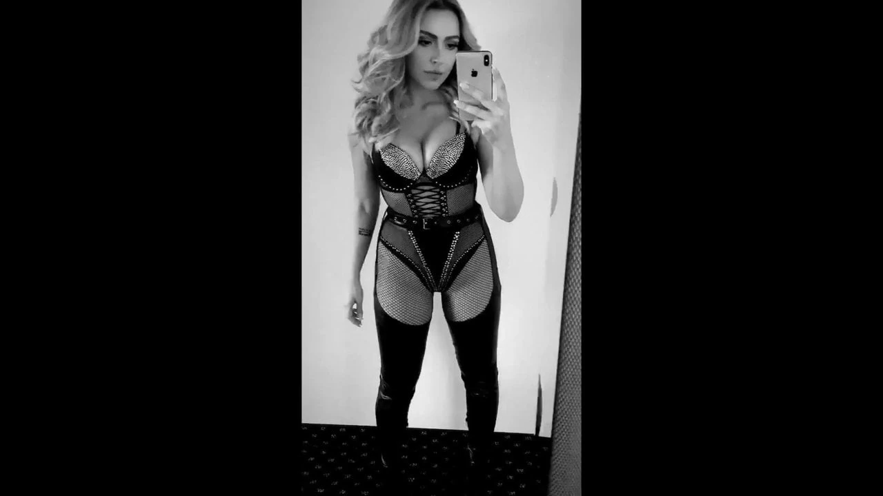 Hadise Instagram Sexy Dance: Big Ass Big Ass Porn feat. Hadise Acikgoz
