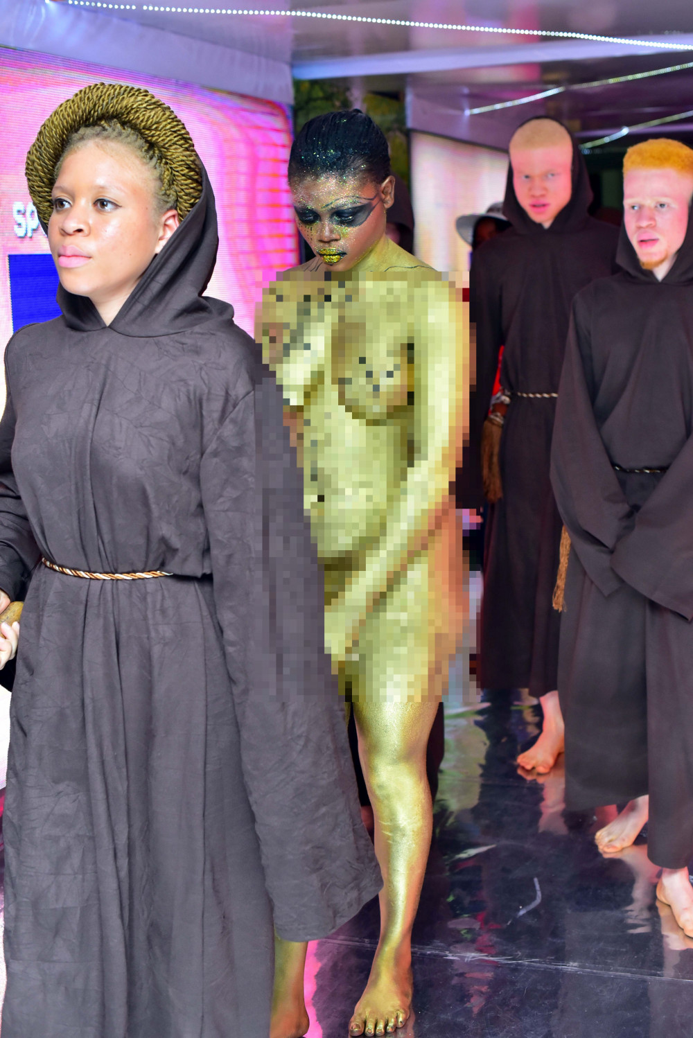 From Game of Thrones to a Nude Artist on Stage Heres what went Down at the 3 Thrones Concert